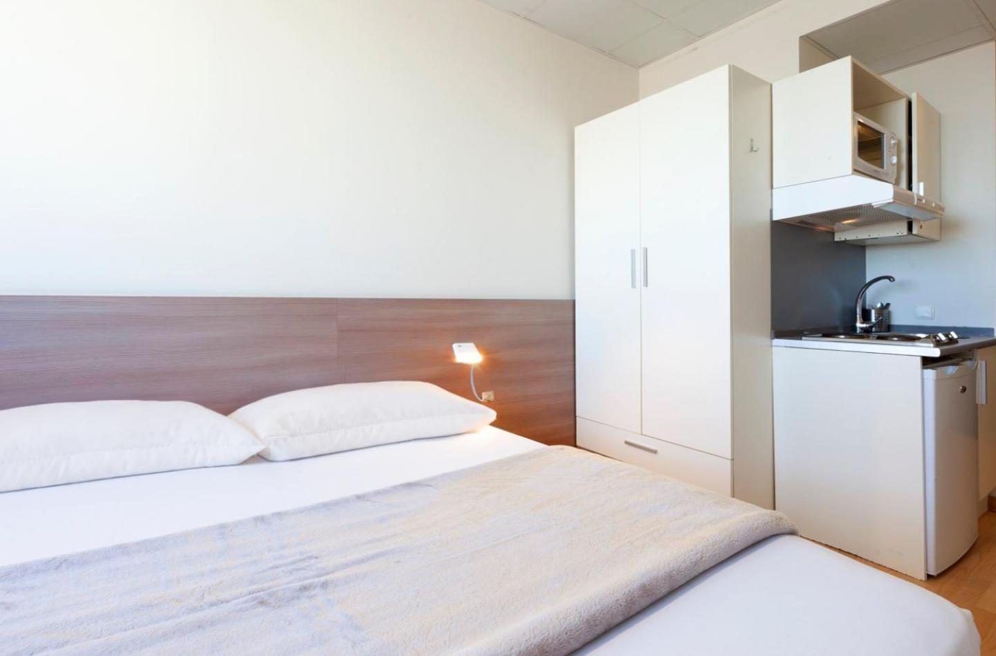 Vertice Roomspace Madrid Exterior foto